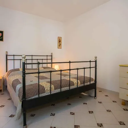 Apartment One-bedroom In Ii