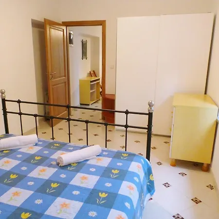 One-bedroom In Ii Apartment
